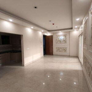 Room in 3 BHK Apartment at Mangalya Novena Green, Tech Zone 4 Greater Noida – for Rent