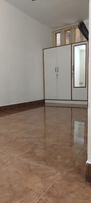 Room in 1 BHK Builder Floor at Nanja Reddy Colony – for Rent