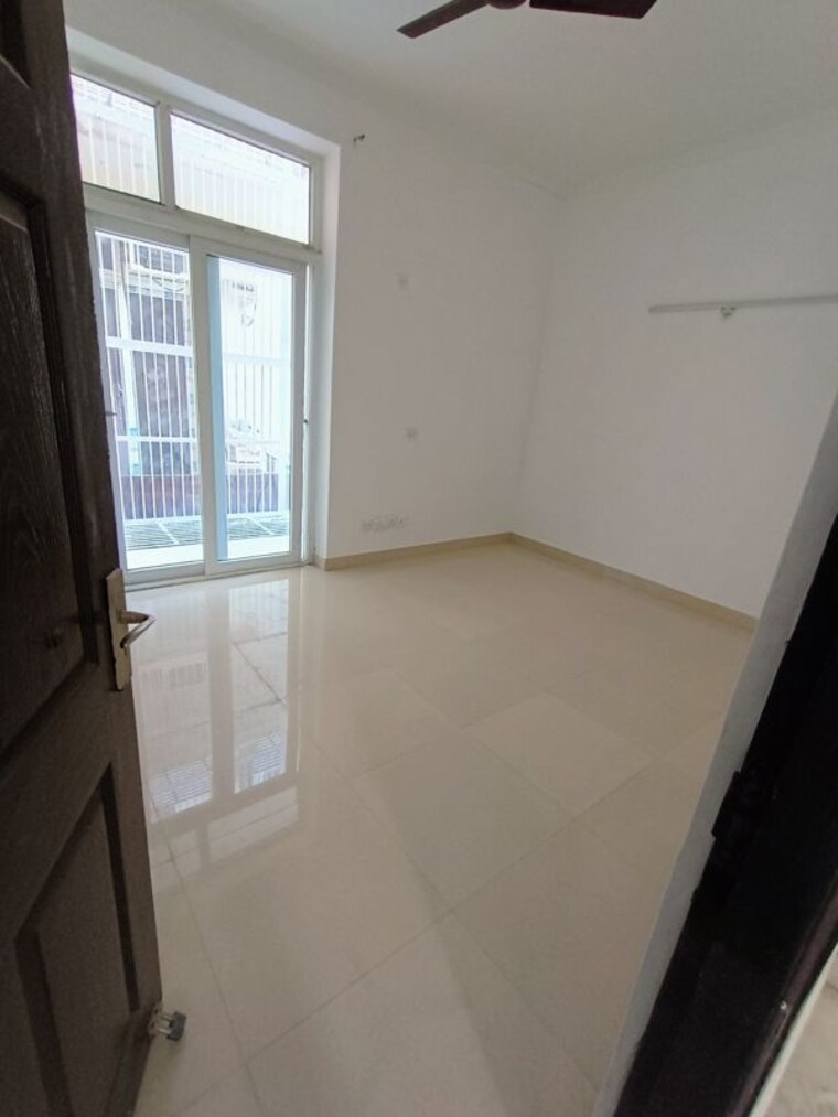 Room, amrapali-leisure-park 3.5 Bedroom 1825 Sq.Ft. Villa In Amrapali Leisure Valley Greater Noida 10648879