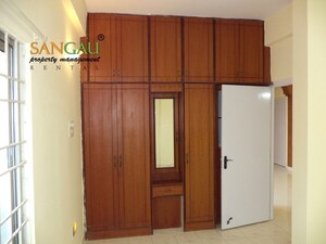 Room in 3 BHK Apartment at Gulmohar Nest, Marathahalli – for Rent
