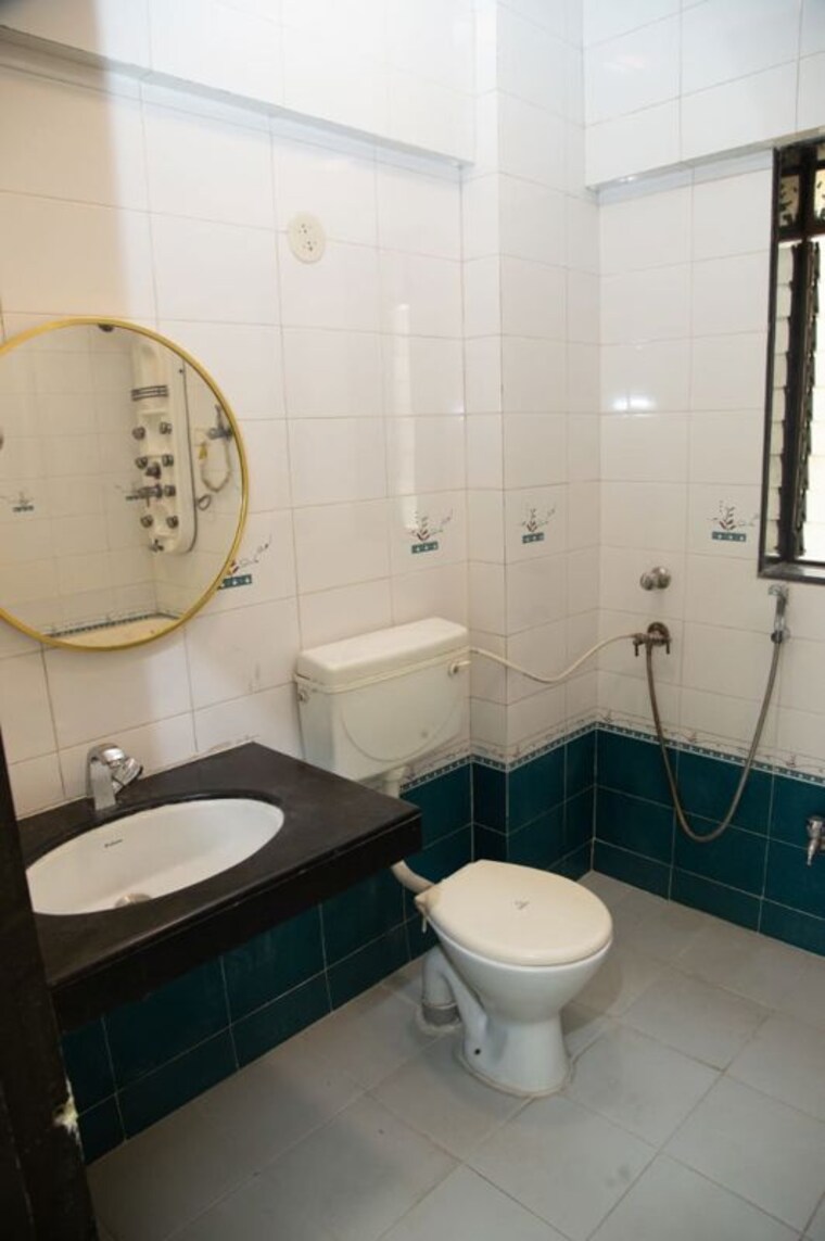 Attached Bathroom, vashi Pg For Girls In Vashi 10648884