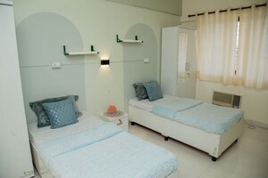 Bedroom in  Pg at Vashi – for Rent