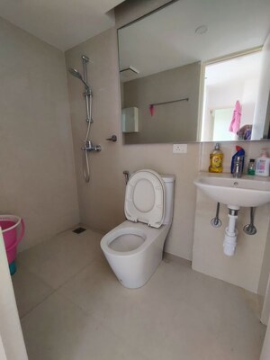 Bathroom in 2 BHK Apartment at Hiranandani Estate – for Rent