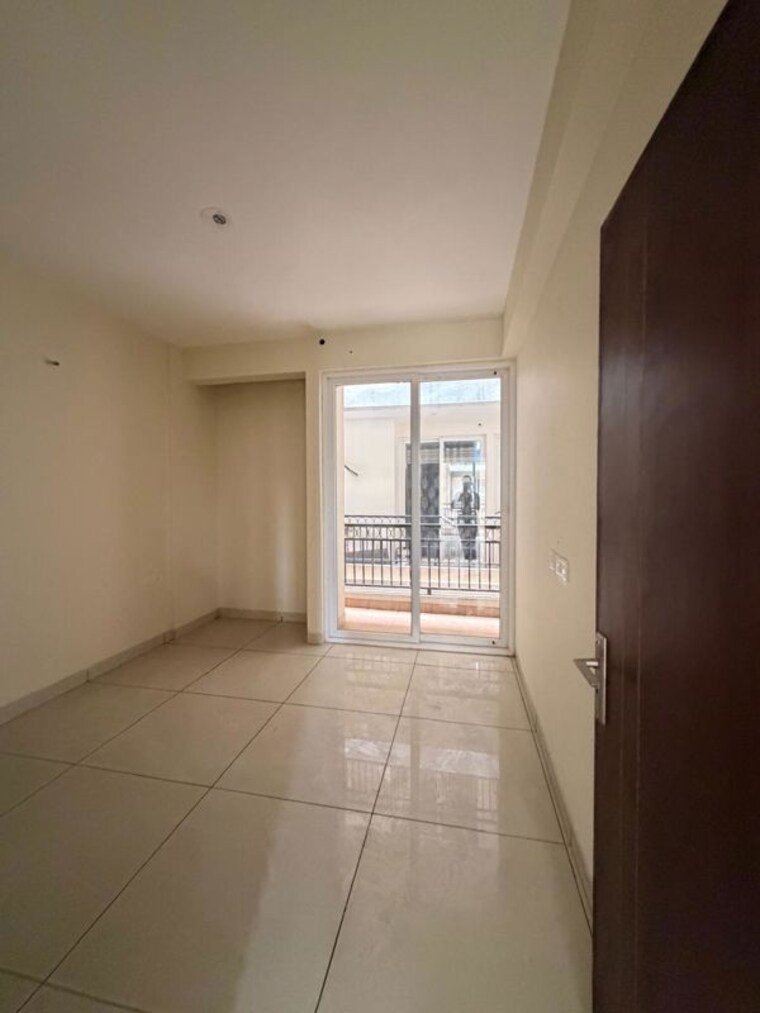 undefined, shri-northview-avenue 3 Bedroom 1800 Sq.Ft. Apartment In Dyalpur Zirakpur 10648861
