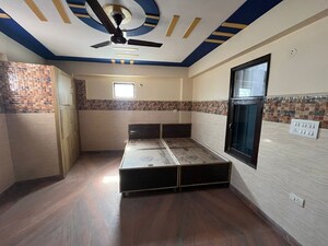 1 RK Builder Floor For Rent in Sector 58