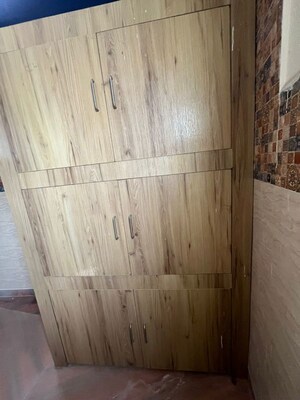 Cupboard in 1 RK Builder Floor at Sector 58 – for Rent