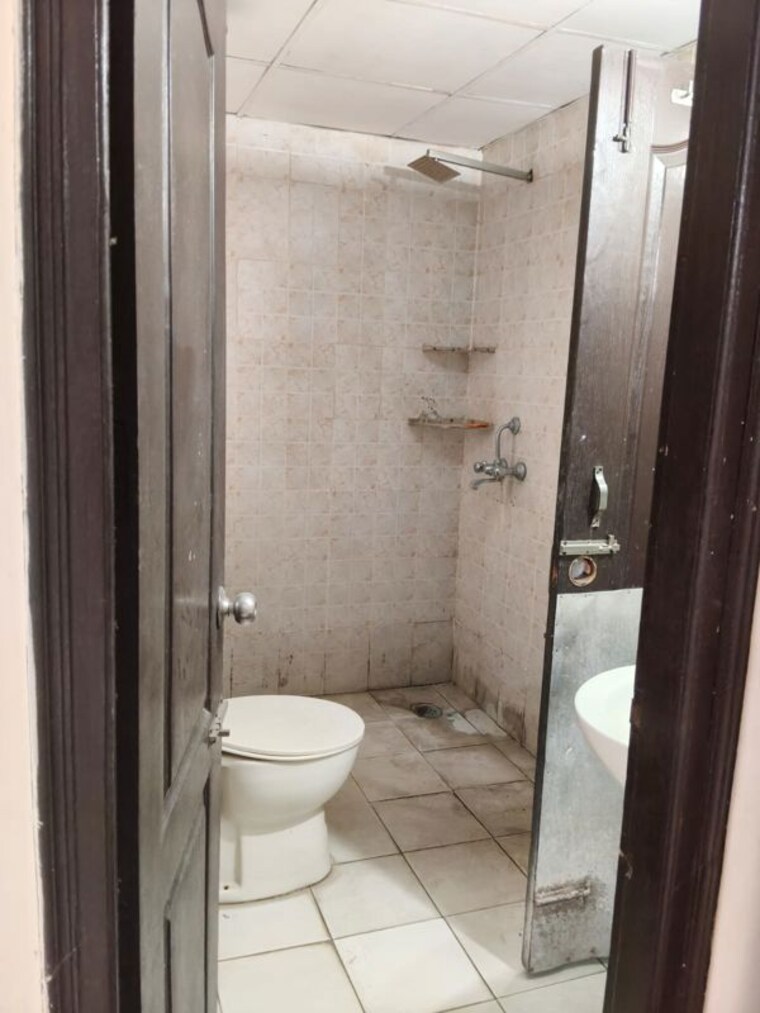 Bathroom, jaipurias-sunrise-greens-zirakpur 2 Bedroom 1288 Sq.Ft. Apartment In Vip Road Zirakpur 10648895