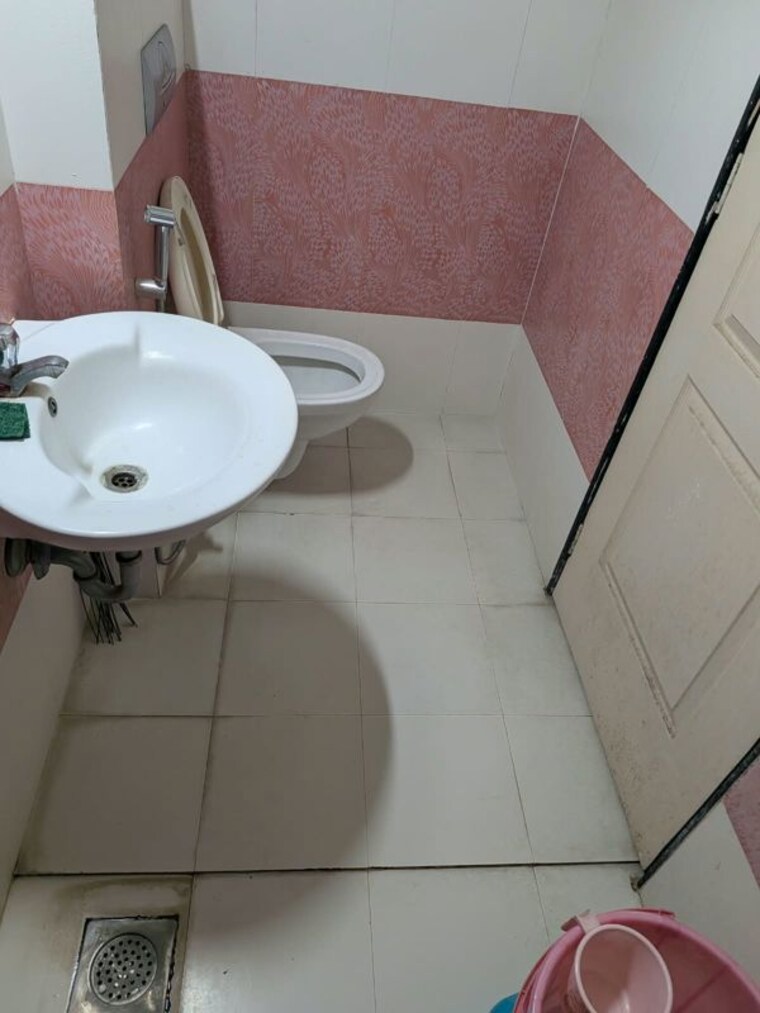 Bathroom, magarpatta-trillium 2 Bedroom 1050 Sq.Ft. Apartment In Hadapsar Pune 10648916