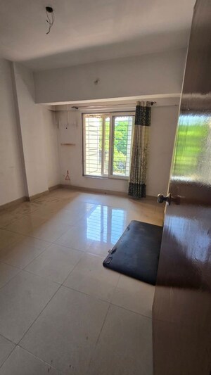 Master Bedroom in 2 BHK Apartment at Ghansoli – for Rent