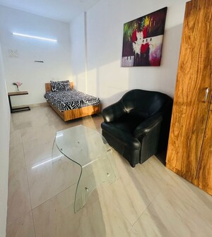 Team Area in  Pg at Seawoods West – for Rent