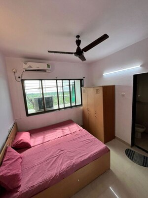 Bedroom in  Pg at Seawoods West – for Rent