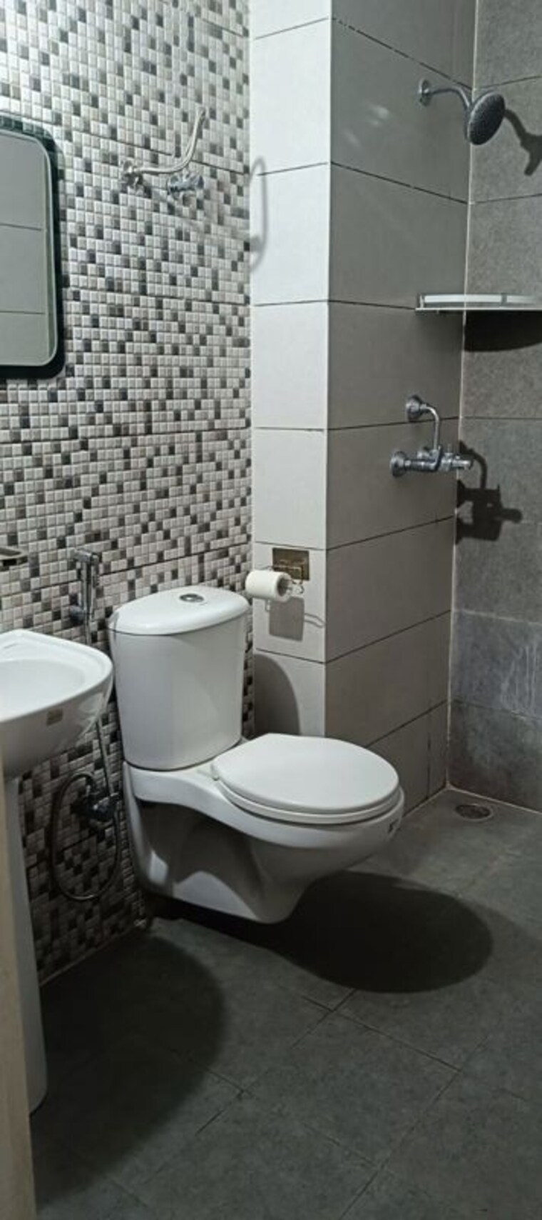 Bathroom, highland-park-chandigarh 2 Bedroom 1156 Sq.Ft. Apartment In Bhabat Zirakpur 10648932