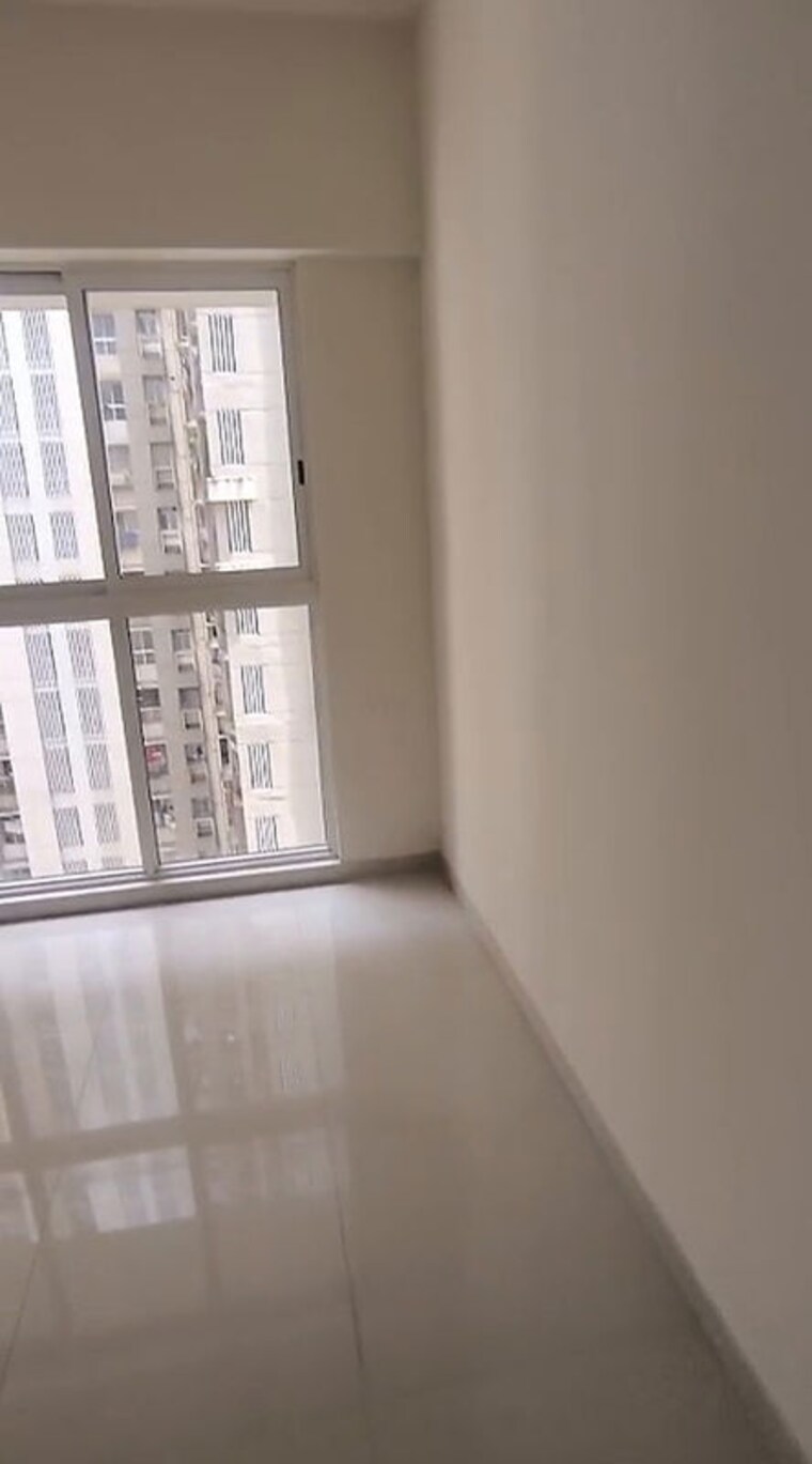 Balcony, lodha-amara 1 Bedroom 472 Sq.Ft. Apartment In Kolshet Road Thane 10648969