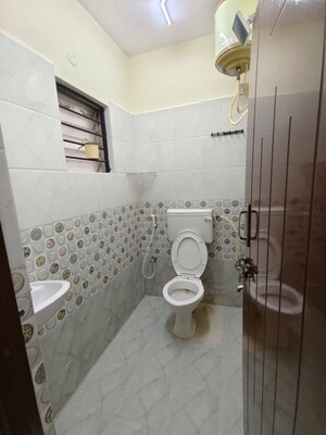 Bathroom in 1 BHK Apartment at Btm Layout 1 – for Rent
