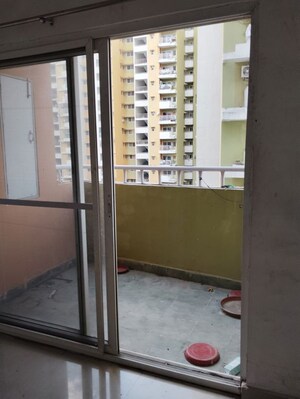 Kitchen in 3 BHK Apartment at Sargam Apartment, Jankipuram – for Rent