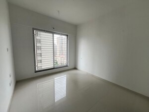 Room in 3 BHK Apartment at Goel Ganga Altus, Kharadi – for Rent