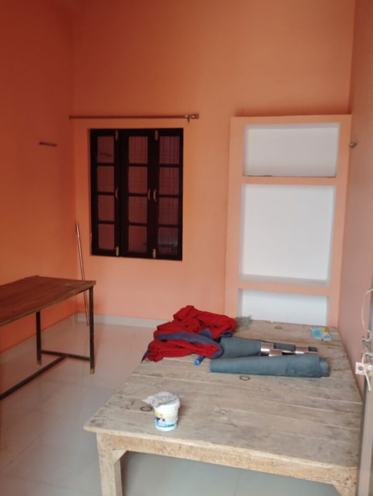 Room, guru-kripa-adil-nagar 1.5 Bedroom 600 Sq.Ft. Villa In Adil Nagar Lucknow 10648997