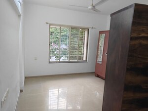 Room in 2 BHK Apartment at Brahma Vantage B, Bavdhan – for Rent