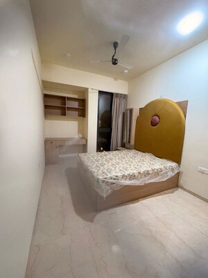 Bedroom in 2 BHK Apartment at Lodha Sterling, Kolshet Road – for Rent