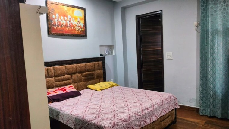 Bedroom, wmg-tower-apartments 2 Bedroom 1200 Sq.Ft. Apartment In Sector 6 Gurgaon 10649071