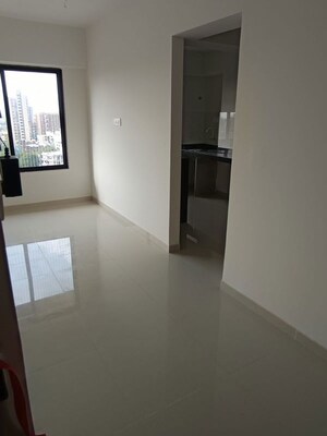 Room in 1 BHK Apartment at Roswalt Ray, Dahisar East – for Rent