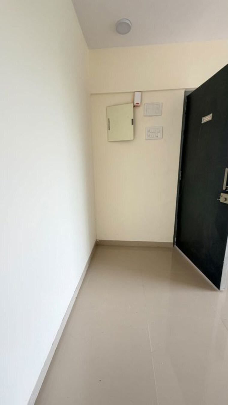 Room, shamik-marvel 2 Bedroom 700 Sq.Ft. Apartment In Vile Parle East Mumbai 10649101