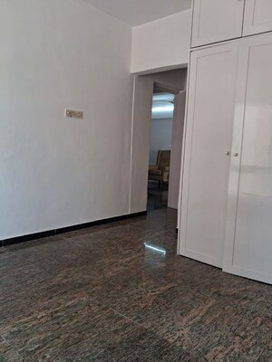 Room in 2 BHK Apartment at Jaycee Homes Panch Tantra, Versova – for Rent