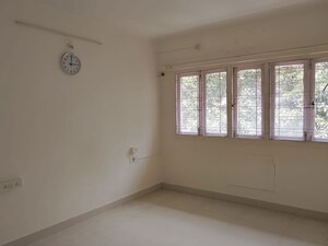 Room in 1 BHK Apartment at Accord CHS, Andheri East – for Rent