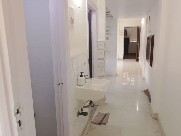 Bathroom, accord-chs 1 Bedroom 650 Sq.Ft. Apartment In Andheri East Mumbai 10649115