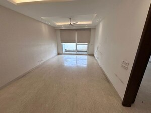 Room in 3 BHK Builder Floor at Safdarjung Development Area – for Sale