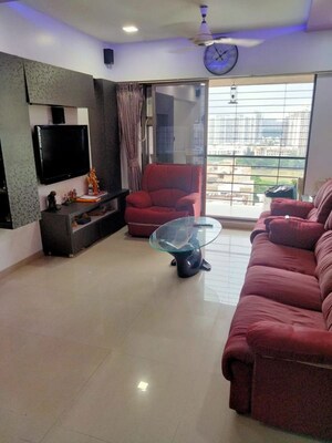 2 BHK Apartment For Rent in Highland Tower, Lokhandwala