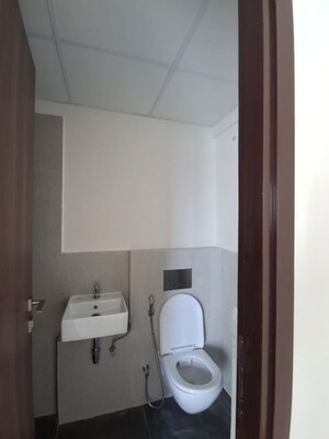 Bathroom in 1.5 BHK Apartment at Piramal Vaikunth, Balkum Pada – for Rent