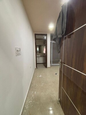 Building Lobby in 1 BHK Builder Floor at Saket – for Rent