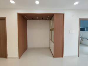 Room in 3 BHK Apartment at Aparna Zenon, Puppalaguda – for Rent