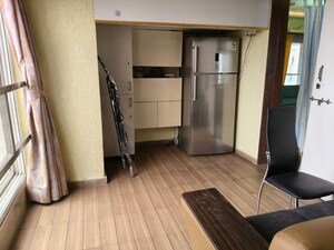 Room in 2.5 BHK Apartment at Tricity palacio, Seawoods – for Rent
