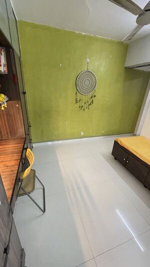 Room in  Pg at Evershine Nagar – for Rent