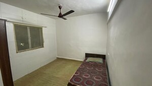 Room in  Pg at Evershine Nagar – for Rent