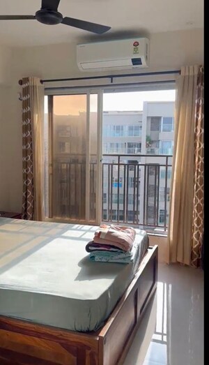 Bedroom in 2 BHK Apartment at Saptrishi Juhu Serene, Dn Nagar – for Rent