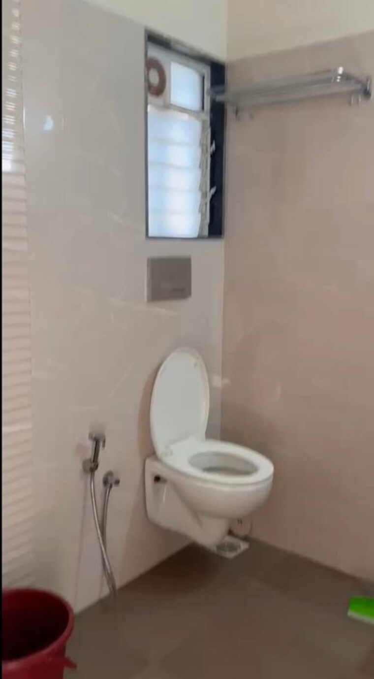 Bathroom, saptrishi-juhu-serene 2 Bedroom 673 Sq.Ft. Apartment In Dn Nagar Mumbai 10649194