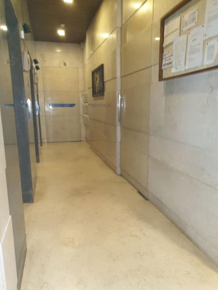 Bathroom, forishna-nav-chetna 2 Bedroom 725 Sq.Ft. Apartment In Santacruz West Mumbai 10649136