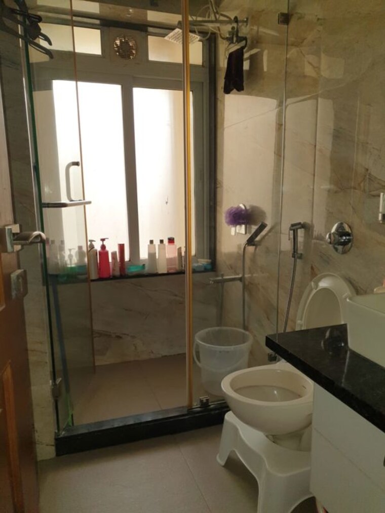Bathroom, forishna-nav-chetna 2 Bedroom 725 Sq.Ft. Apartment In Santacruz West Mumbai 10649136