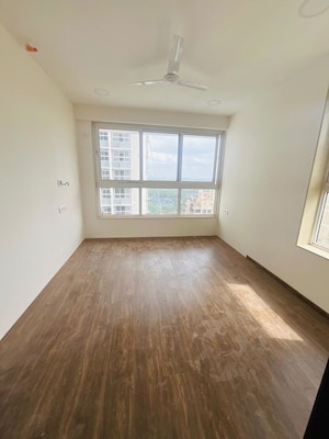 Room in 1 BHK Apartment at Group Satellite Elegance, Goregaon East – for Rent
