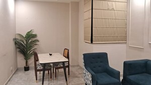 Team Area in 2 BHK Builder Floor at DLF City Gurgaon, Sector 27 – for Rent
