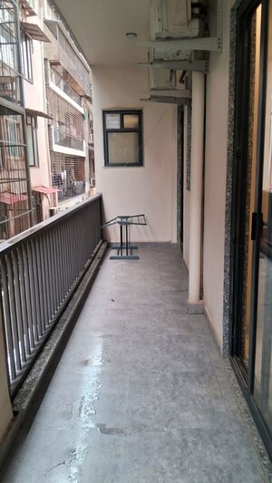 Balcony in 2 BHK Builder Floor at DLF City Gurgaon, Sector 27 – for Rent