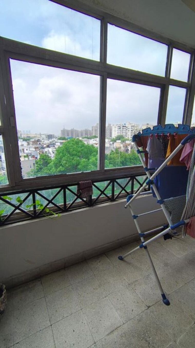 Balcony, ansal-sushant-apartments 2 Bedroom 1200 Sq.Ft. Apartment In Sushant Lok I Gurgaon 10649271