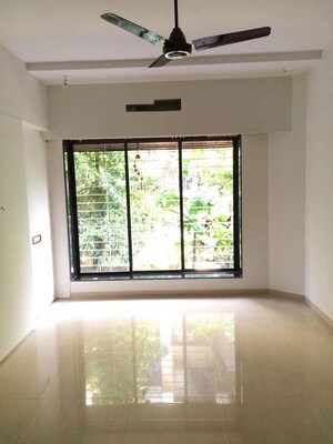 Room in 2 BHK Apartment at Milton Apartment, Juhu – for Sale