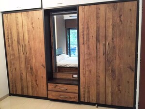Room in 2 BHK Apartment at Milton Apartment, Juhu – for Sale