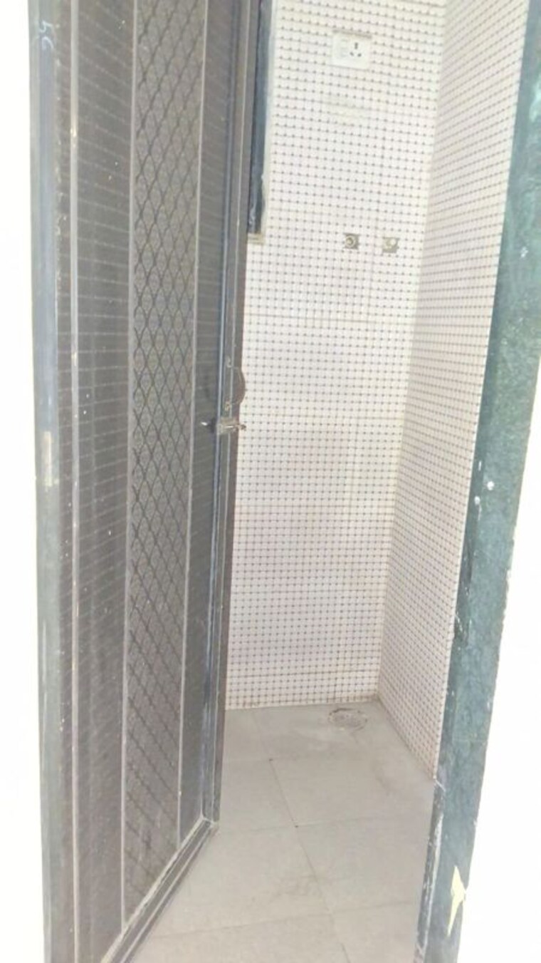Bathroom, dream-house-chs 1 Bedroom 700 Sq.Ft. Apartment In Ulwe Navi Mumbai 10649291