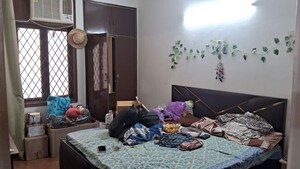 Living Room in 4 BHK Builder Floor at Ardee City, Sector 52 – for Rent