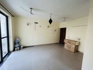 Room in 2 BHK Apartment at Unitech The Residences Gurgaon, Sector 33 – for Rent